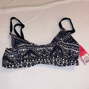 NWT cageback aztec print sporty racerback top 🏁🏁🏁🥥🌴